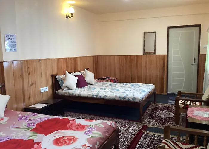 Waruhang Homestay